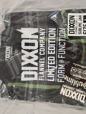 Men’s Black & Green Plaid Flannel Shirt